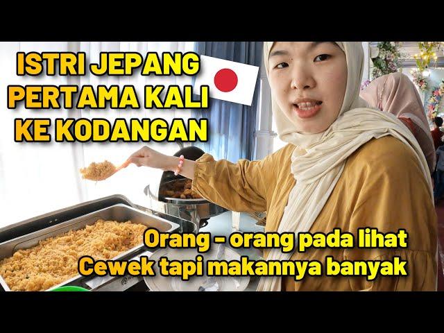 ISTRI JEPANG PERTAMA KALI KE KONDANGAN - Semua makanan diambilnya