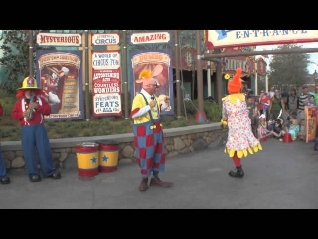 The Giggle Gang at the Magic Kingdom