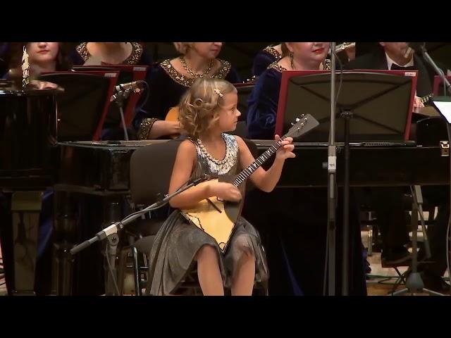 Anastasiia Tiurina (7 years) "Valenki" balalaika