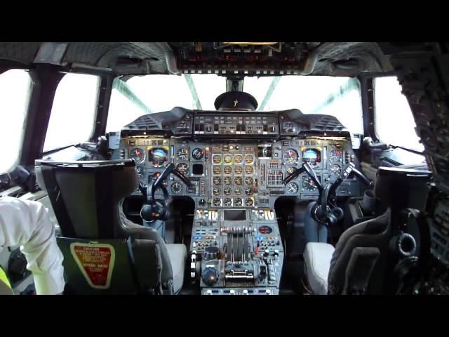 Concorde 216 inside the cockpit HD video - British Airways G-BOAF