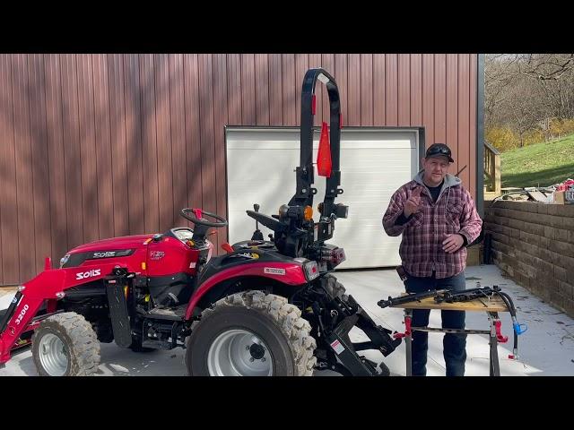  What is a hydraulic top link on a compact tractor used for?