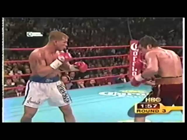 Arturo Gatti vs Oscar De La Hoya (Highlights)