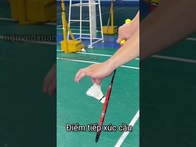 Kỹ thuật phát cầu sát lưới khi chơi cầu lông #badminton