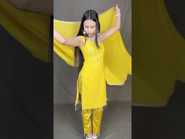 (Design no.58) Preeti Zinta and Mahima Chaudhary outfit design ￼
