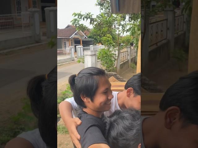 Gak keras cyuuk udah 1 tahun tahun ngonten bareng #shorts #lucu #komedi