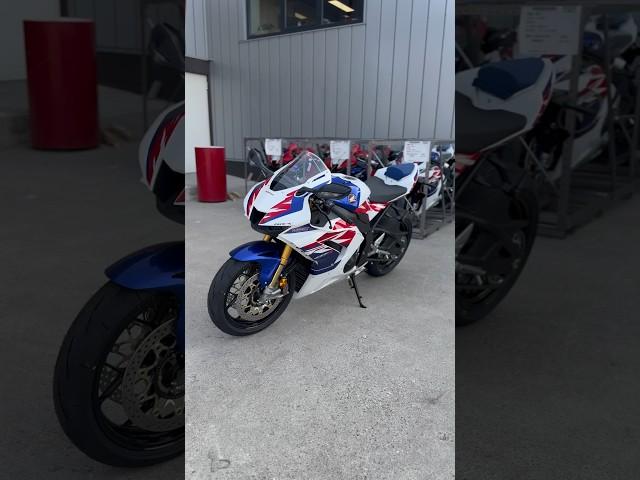 Unboxing the Honda CBR1000RR-R SP #honda #superbikes #shorts