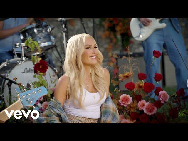 Gwen Stefani - Reminders (Backyard Garden Party)