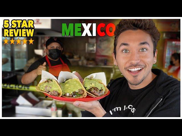 Eating at The Best Reviewed STREET Taco Stand In Mexico... (5 STARS)