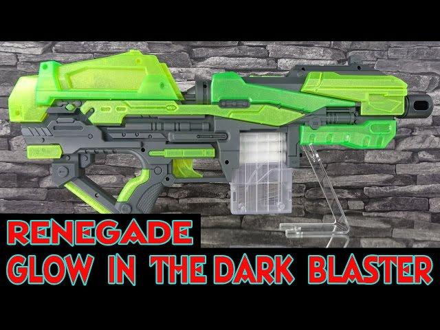 WORLD TECH WARRIOR "RENEGADE GLOW IN THE DARK" BLASTER [deutsch/german]