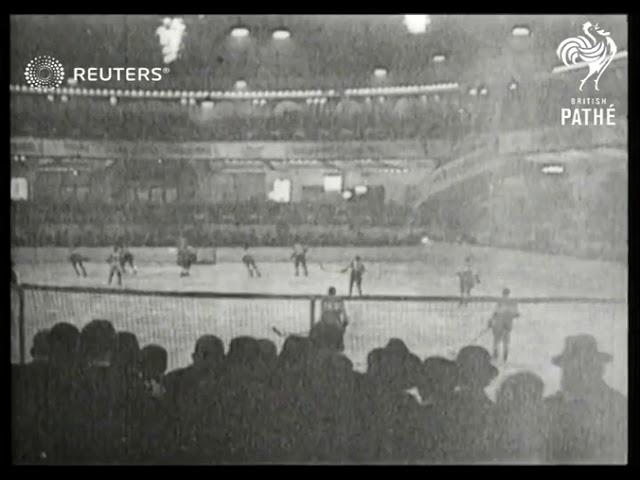 GERMANY: Ice Hockey in the Sportpalast rink in Berlin (1929)