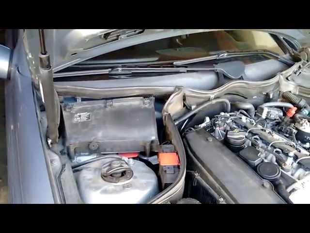 Easy Cockpit Air Filter Change - Mercedes C Class w203 220 CDI Diesel