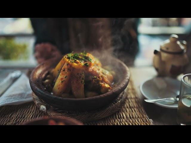 Closeup Footage Video Of A Hot Dish On A Clay pot / 4K HD Videos