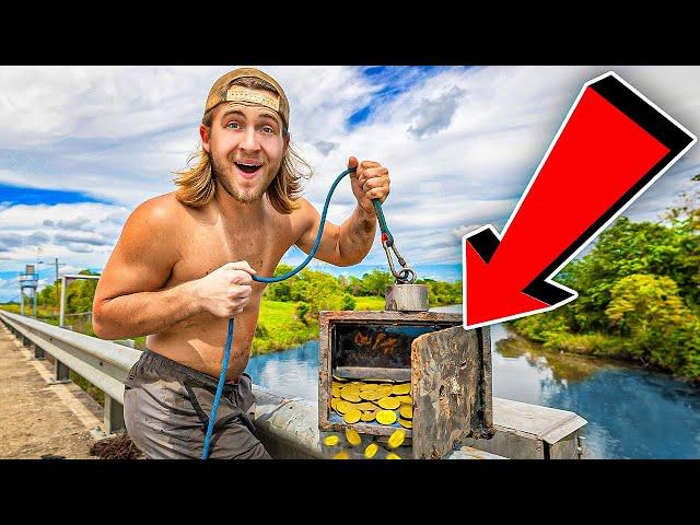 We Found A Safe FULL Of Money Magnet Fishing