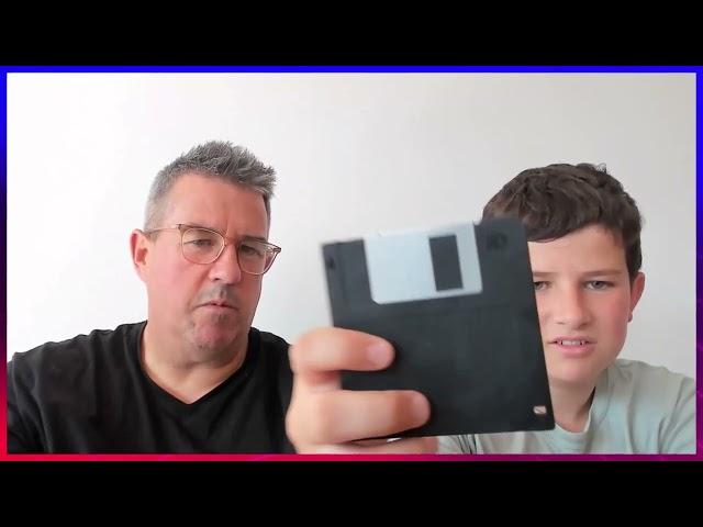 Was zur Hölle ist das? Jakob und Papa auf "Entdeckertour"...