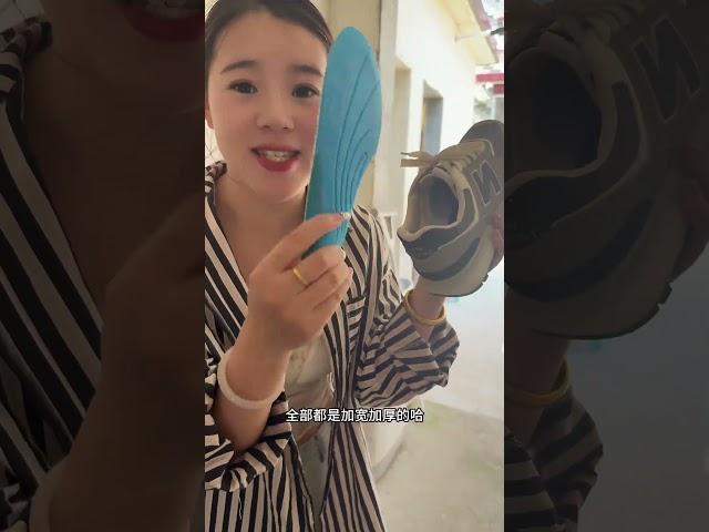 新百伦正品 休闲运动鞋 574系列 透气软底男女同款 情侣款 经典百搭 颜值超高 正码正拍 年前卖断货了 现在又来咯 冲起来吧！#新百伦 #好物分享 #好穿又好看的百搭鞋推荐