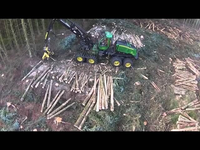 JOHN DEERE 1270E IT4 Elliot Henderson harvesting