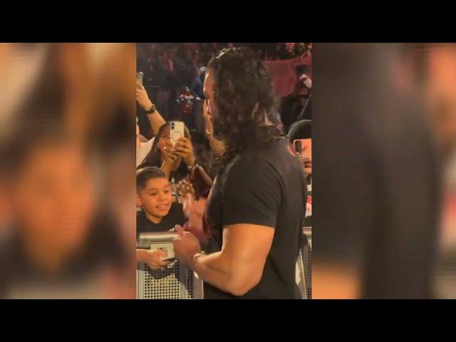 Roman Reigns Stands & Gives His Autograph to a Lucky Little Fan! ️