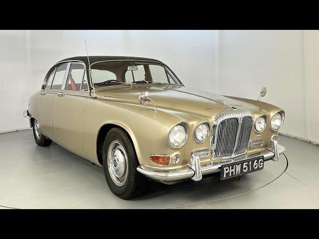 Daimler Sovereign 4.2