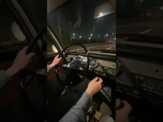 올드 아우디 F103 80 / 컬럼식 수동 4단 / 공도 주행 영상 / 짜릿한 수동 / 올드카. 클래식카. 리스토어. 복원. 야간 드라이브