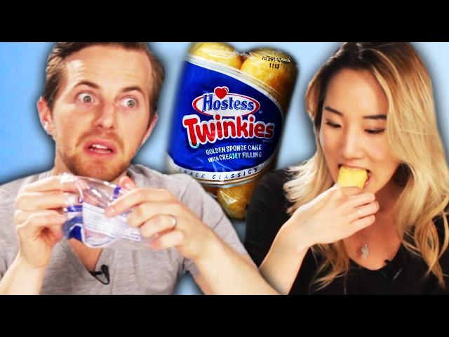 People Try Twinkies For The First Time