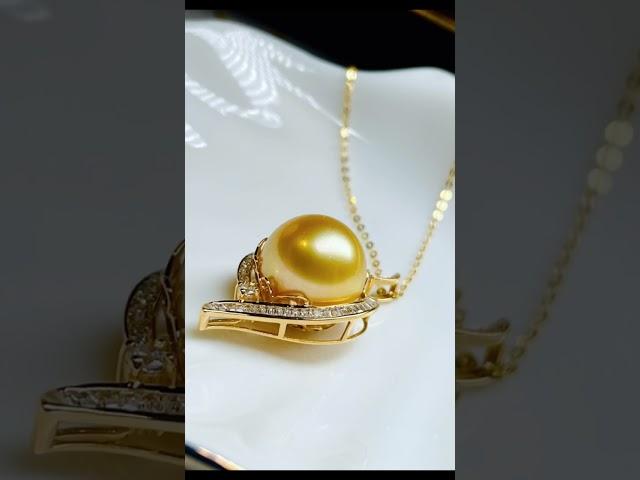 The Blue Whale Pearl Pendants  #fyp #foryou #pearl  #jewellery #love #youtubeshorts #gold #diamond