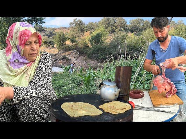 GİDELİM BURALARDAN KÖYE DÖNELİM !!! SABAH DAĞDA KAHVALTI VE KATMER YAPIMI / HANIM ANNE'DEN ET TARİFİ