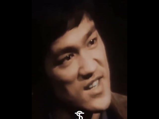Bruce Lee - Be like water
