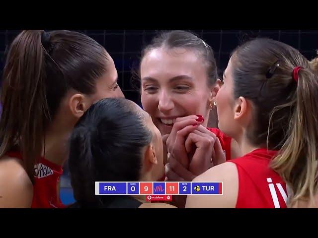 Highlight VNL 2024: Prancis vs Turki 0-3 |  Volleyball Nations League 2024 Women - Moji