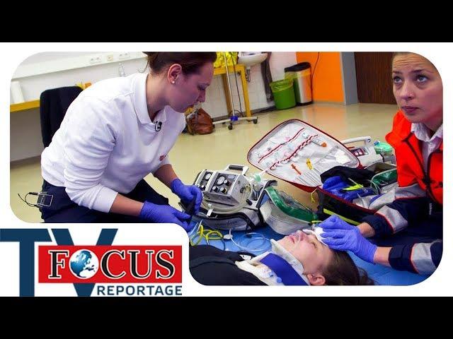 Retter unter Druck: Prüfung für Rettungssanitäter | Focus TV Reportage