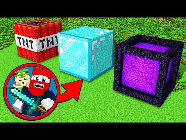 ÜBERLEBEN auf 1 DIAMANT BLOCK in Minecraft