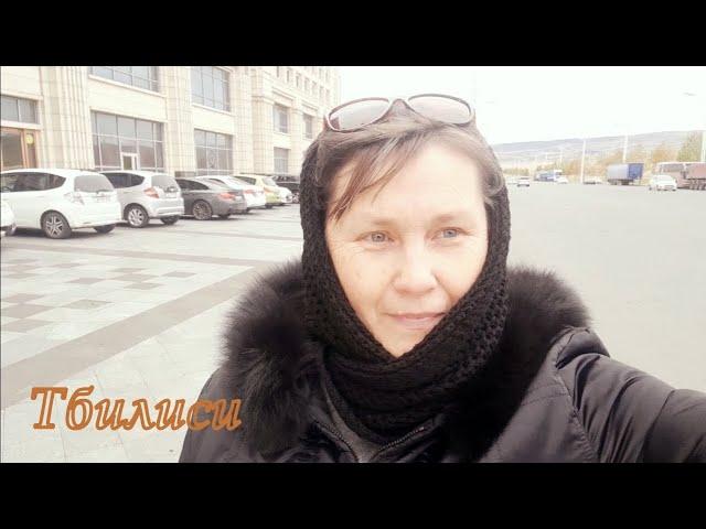 Сильный ветер / С Гванцей по магазинам за продуктами / Не хватило обоев,иду снова в Хуалинг Плаза .