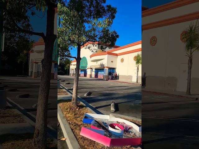 99c store sign came down