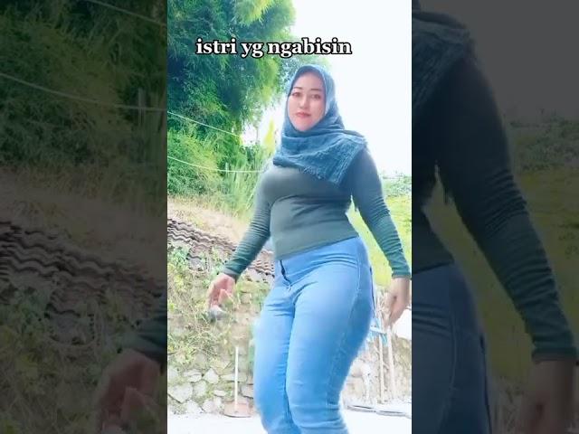 Jilbab Mamah Muda Montok #jilbab #hot #shorts