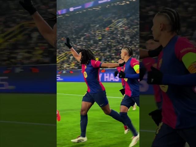 POV: Rapha scores in front of you. ️‍ #fcbarcelona #shorts