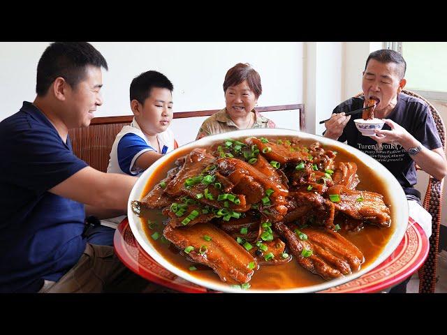 Chao's dad wanted to eat meat, Chao made 6 jin of pork into bazirou#ChefChao