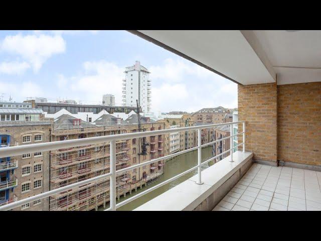 Inside a Spacious Studio with Breathtaking St Saviour's Dock Views