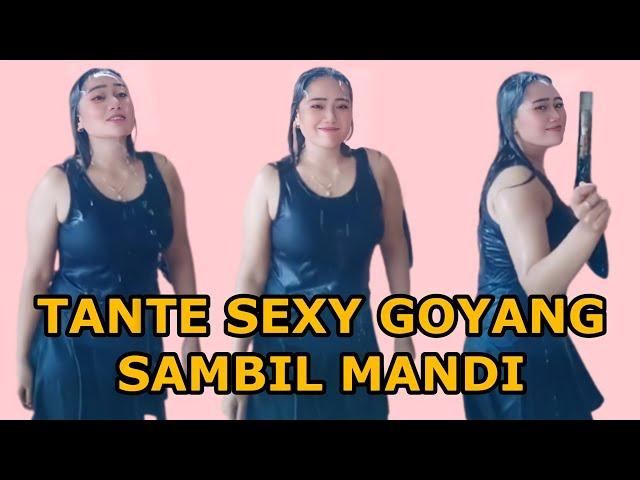 Tante Sexy Goyang Sambil Mandi