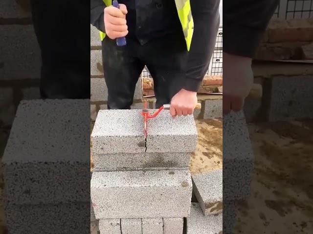 Cutting process of permeable cement floor tiles