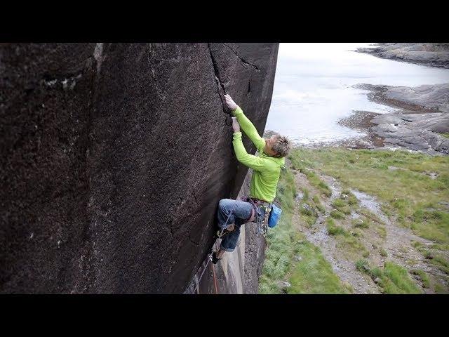 Charlie Woodburn climbs E8 on "most awesome wall of rock in the UK"