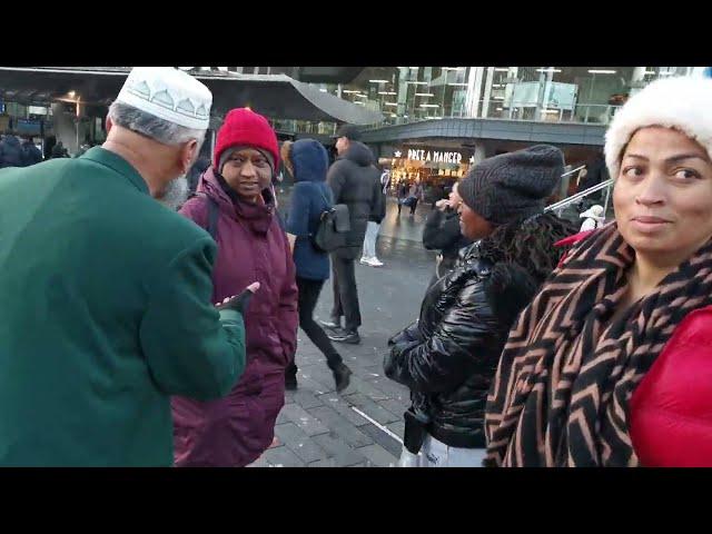 Dawah Disruption by Mad Speakers Corner Christians' interruption! Usman Ali | Stratford Dawah