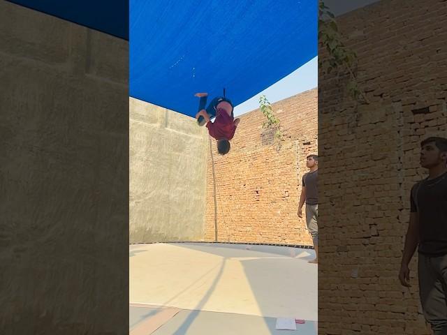 𝖱 𝖾 𝗌 𝗉 𝖾 𝖼 𝗍 🫥checK#viralvideo #flip #youtubeshorts #parkour #stunt