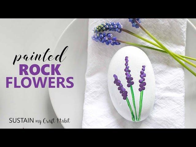 Simple Flower Rock Painting for Beginners - Gorgeous Grape Hyacinths!