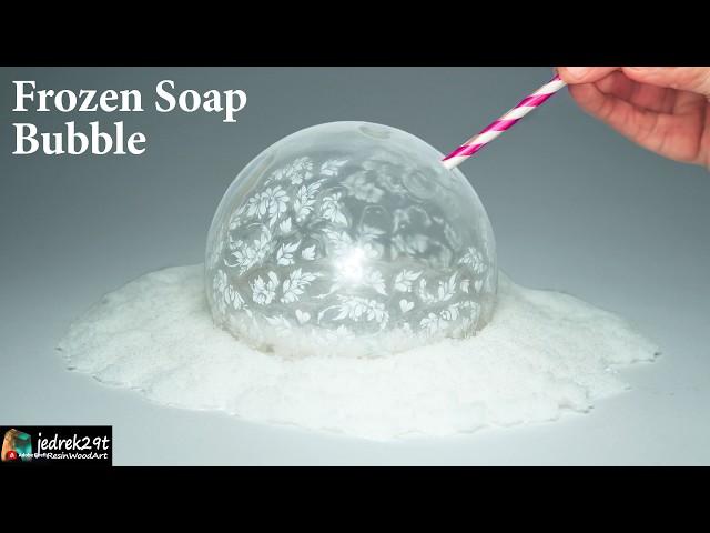 Making Soap Bubbles Freeze  in the Snow / Resin Art