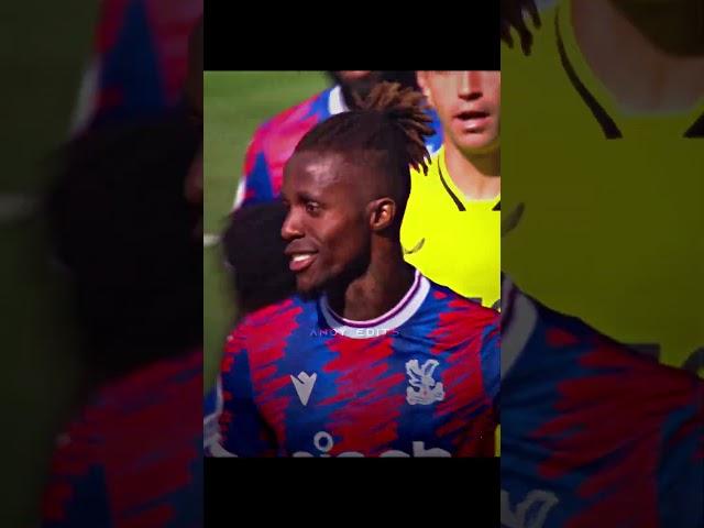 Zaha stares down Maetinez!! 