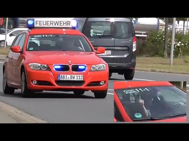 [MIT MITTELFINGER ()] Stadtwehrleiter Bitterfeld-Wolfen auf Einsatzfahrt // BMA Danpower Bitterfeld