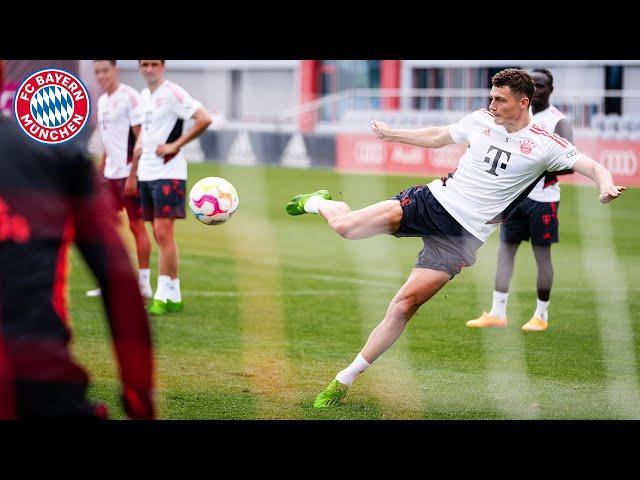 Fantastic bicycle kick by Pavard - FC Bayern Cross Challenge #4