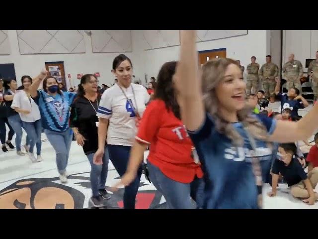 North Loop Elementary 2022-23 Literacy Parade ️