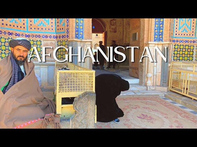 Walking inside the Shrine of Khwaja Abdullah Ansari of Herat