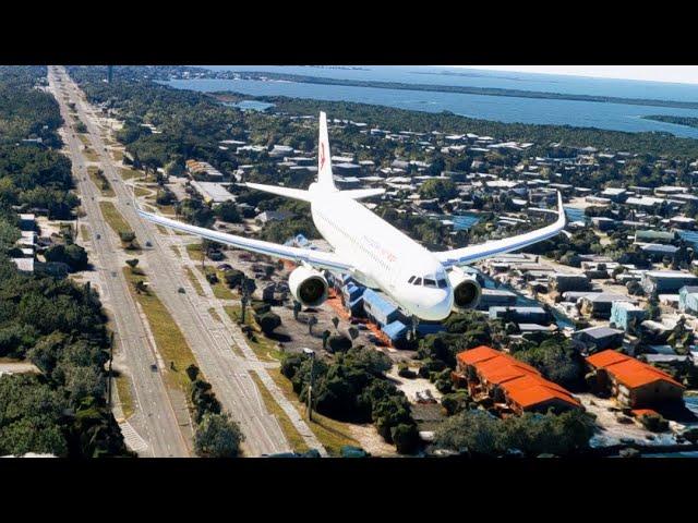 Enjoy the beautiful view of the plane when it lands at the airport eps 0900