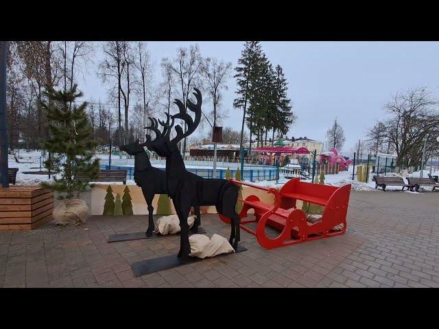 ФОНТАННУЮ ПЛОЩАДЬ готовят к встрече Нового года!